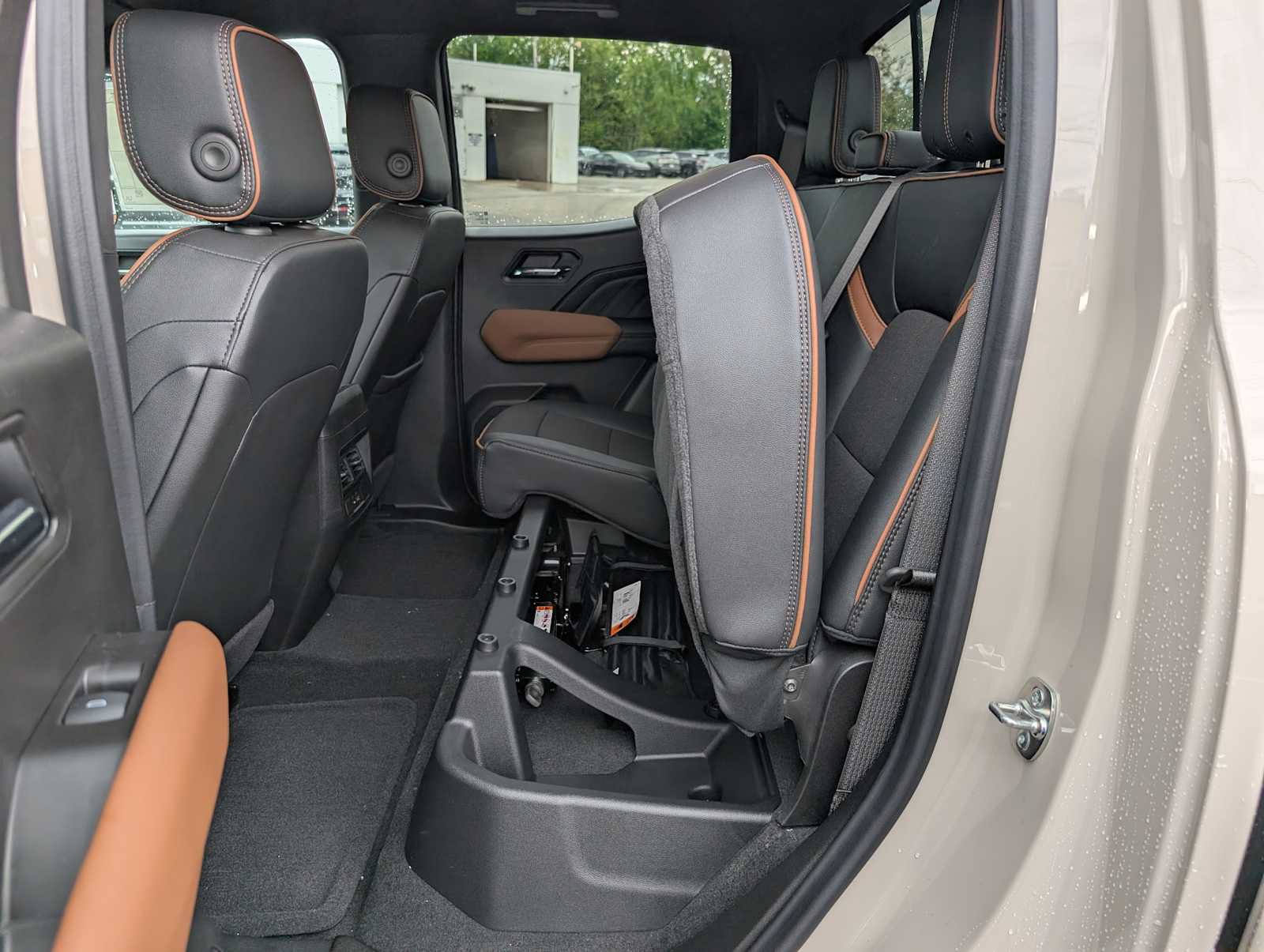 New 2026 GMC Canyon AT4 AWD/4WD image 18