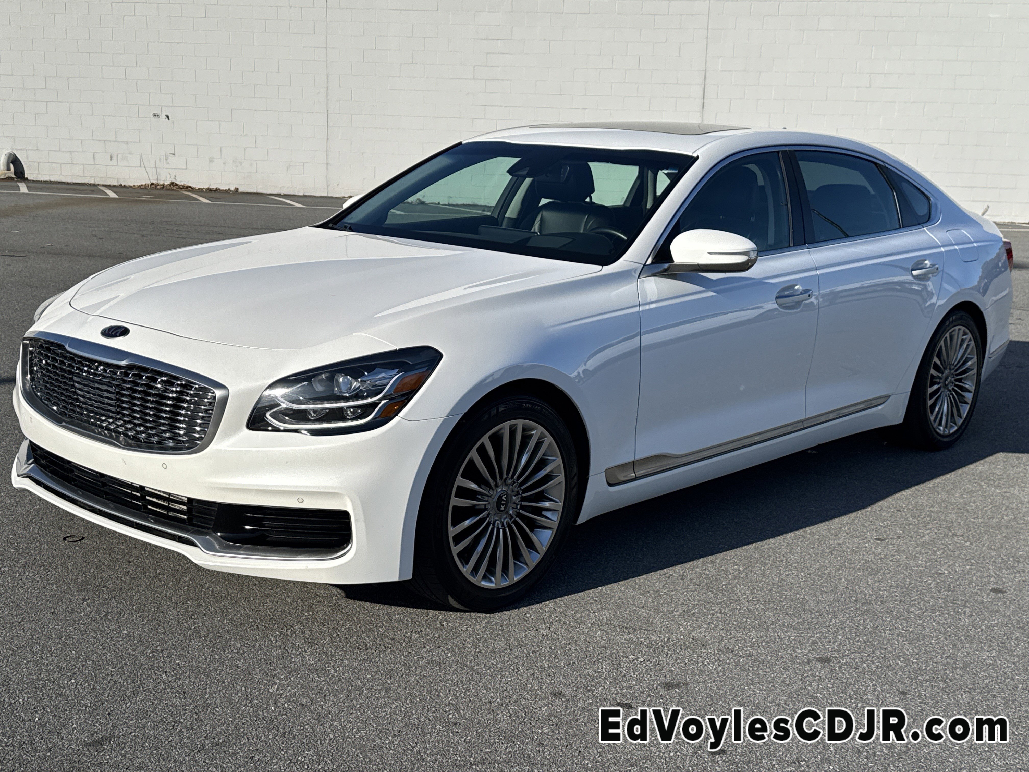 Used 2020 Kia K900 Luxury w/ VIP Package image 8