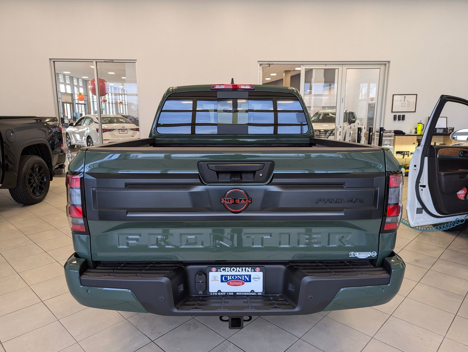 New 2025 Nissan Frontier PRO-4X w/ Pro Convenience Package image 3