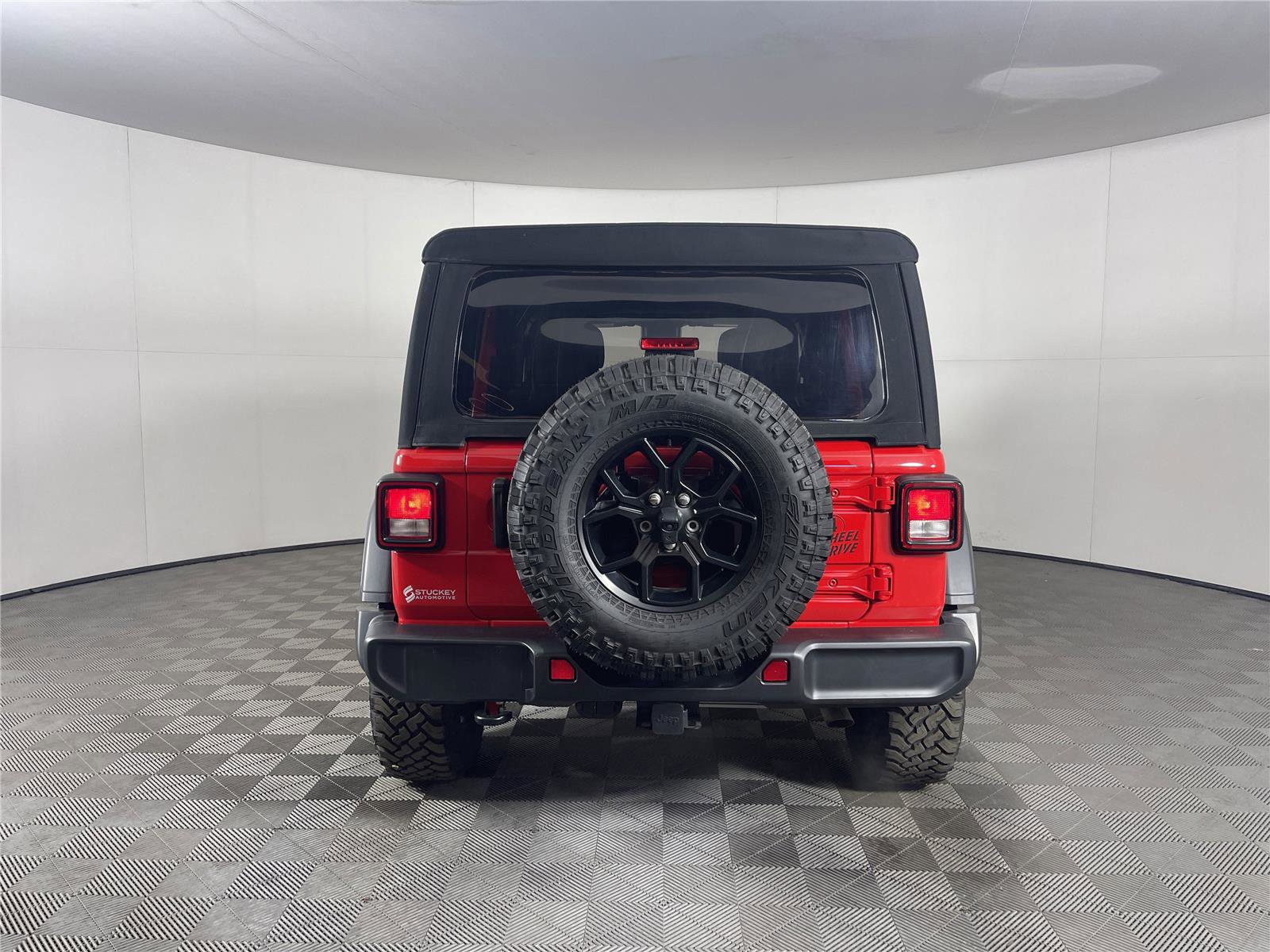 Used 2024 Jeep Wrangler Willys image 3