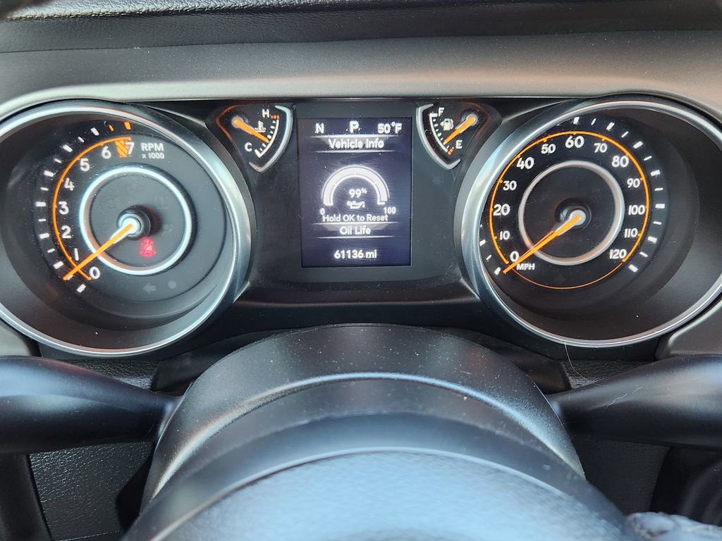 Used 2023 Jeep Gladiator Sport AWD/4WD image 7