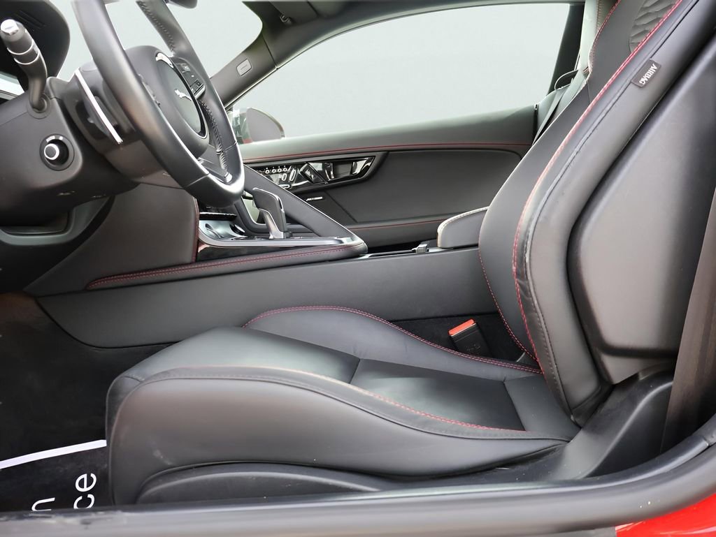 Used 2023 Jaguar F-TYPE R-Dynamic AWD/4WD image 35