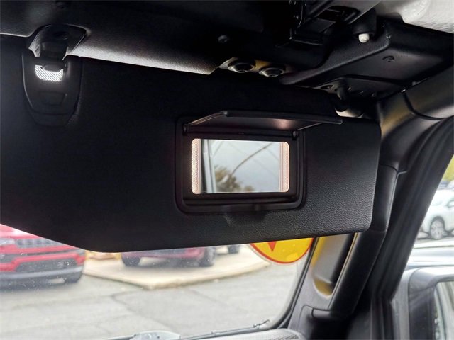 Used 2023 Jeep Gladiator Sport image 12