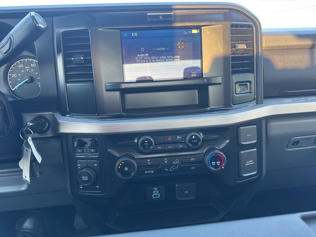 New 2026 Ford F250 XLT w/ FX4 Off-Road Package image 16