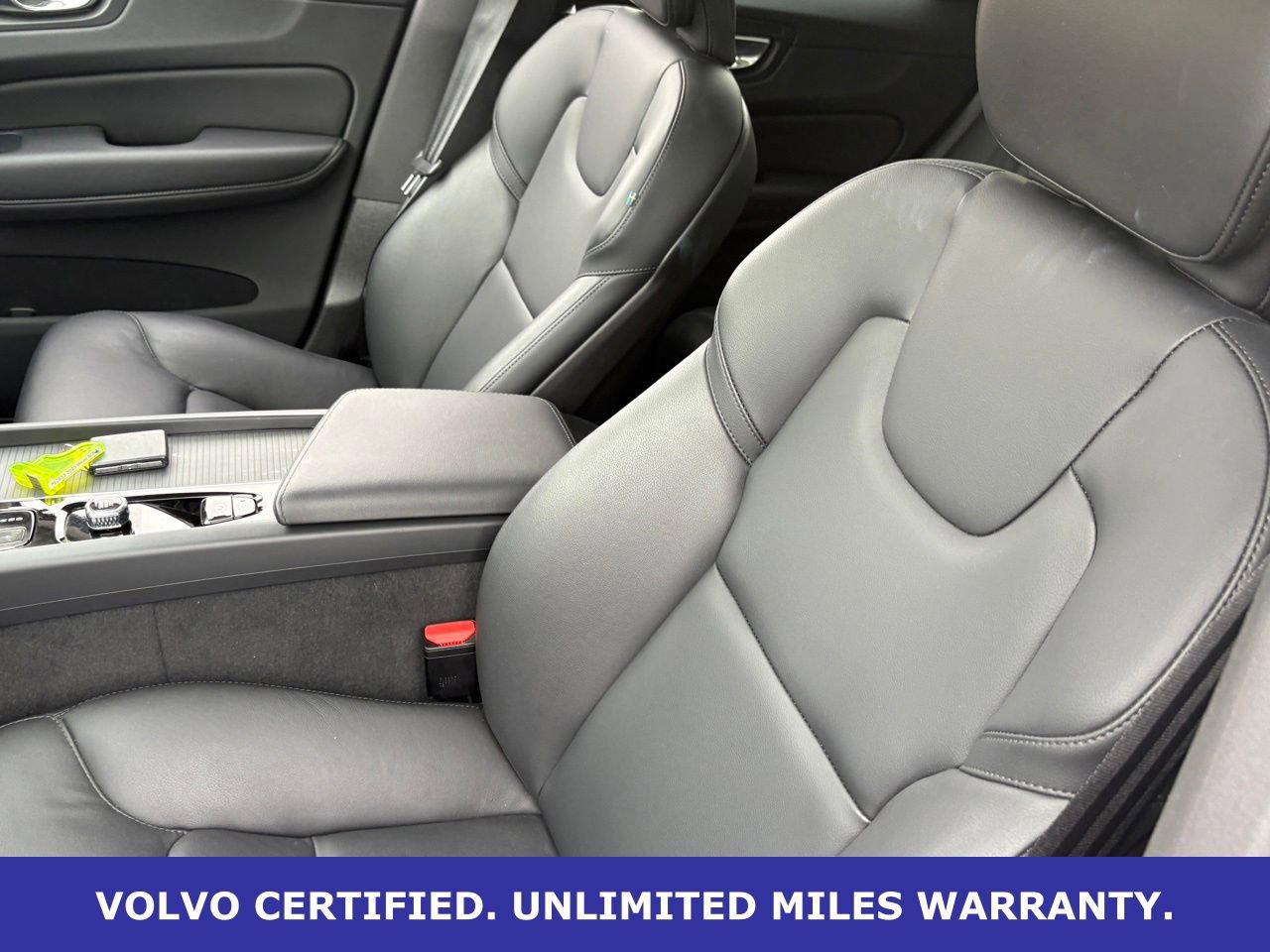 Certified 2025 Volvo XC60 B5 Core image 27