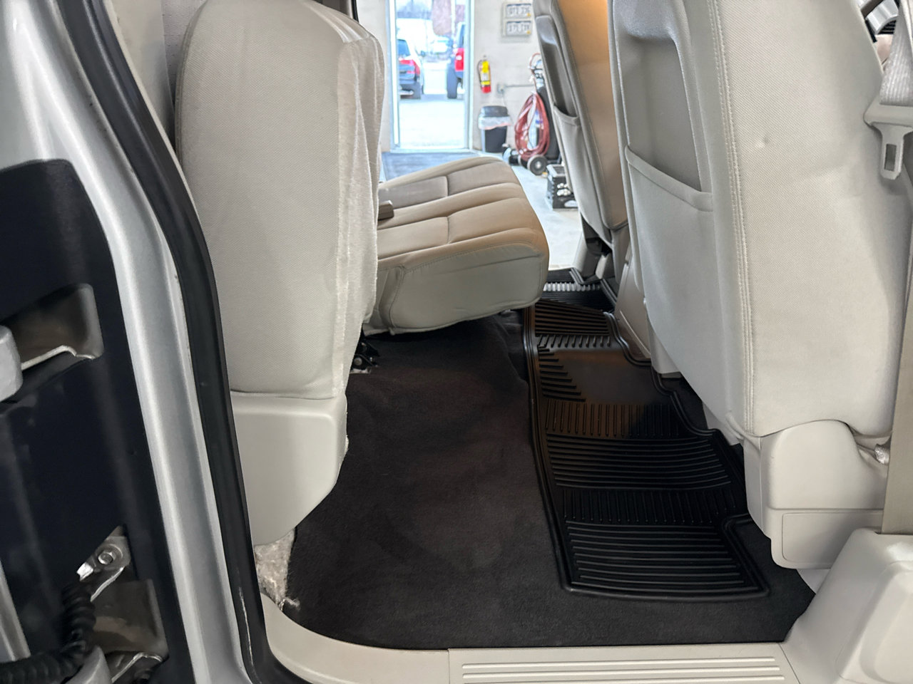 Used 2010 GMC Sierra 1500 SLE w/ Texas Edition image 36