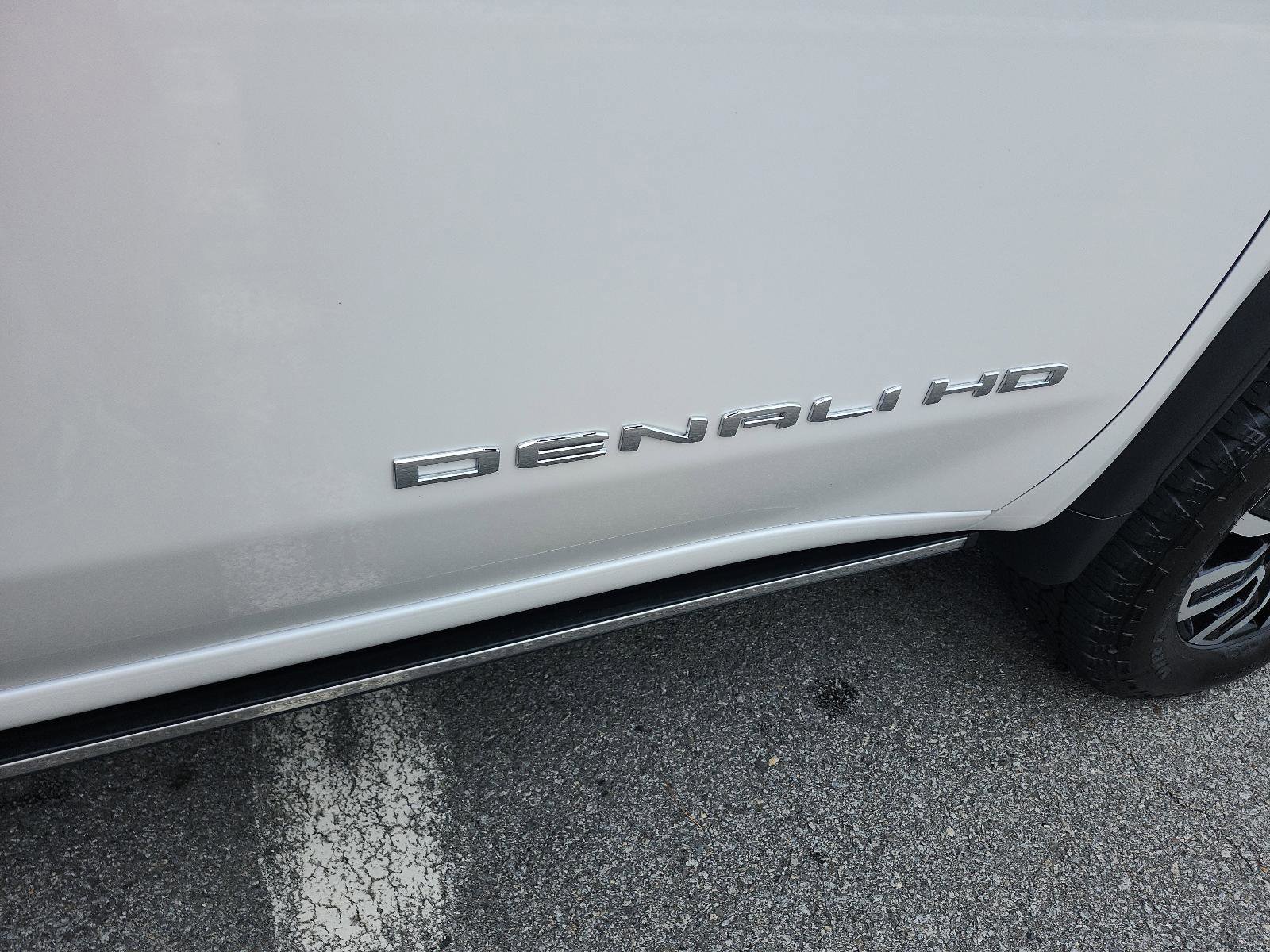 Used 2025 GMC Sierra 2500 Denali Ultimate AWD/4WD image 7