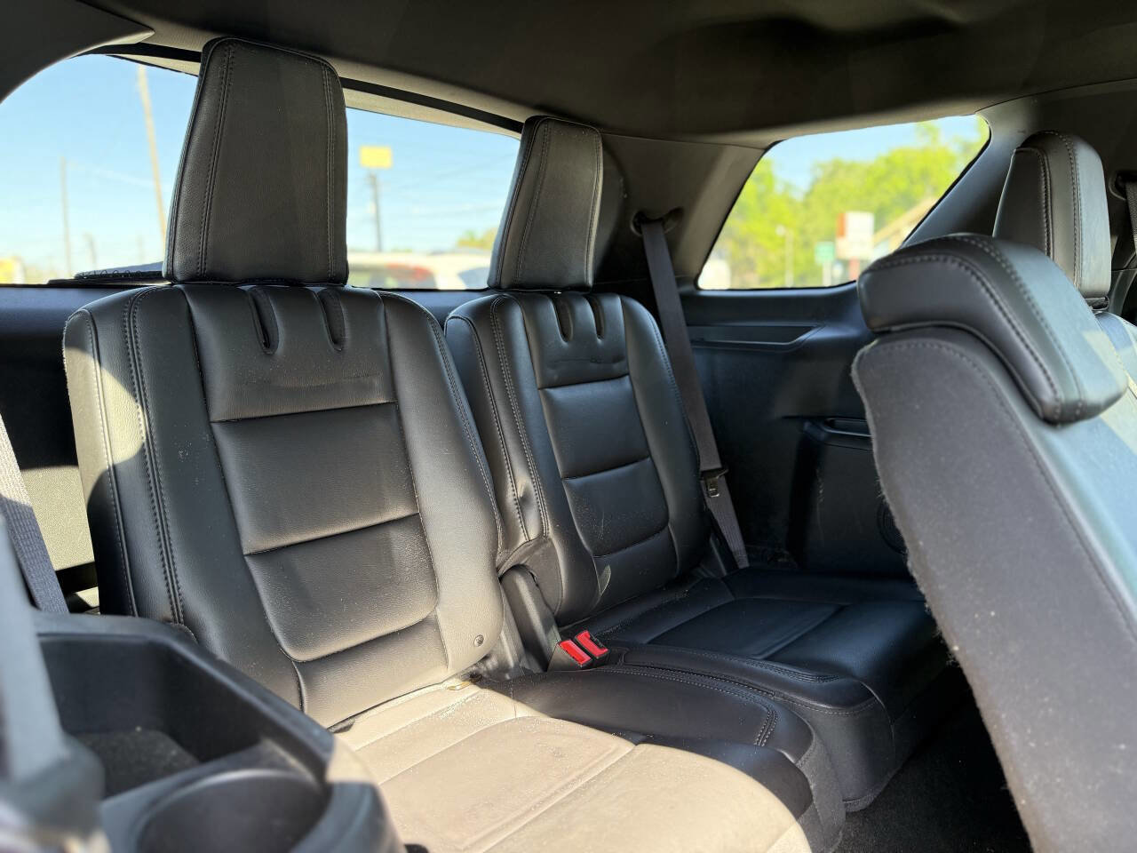 Used 2013 Ford Explorer XLT AWD/4WD image 25