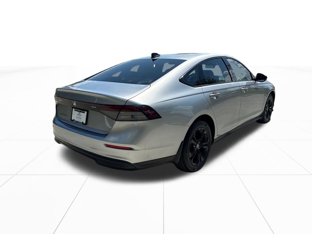 Certified 2025 Honda Accord SE image 9