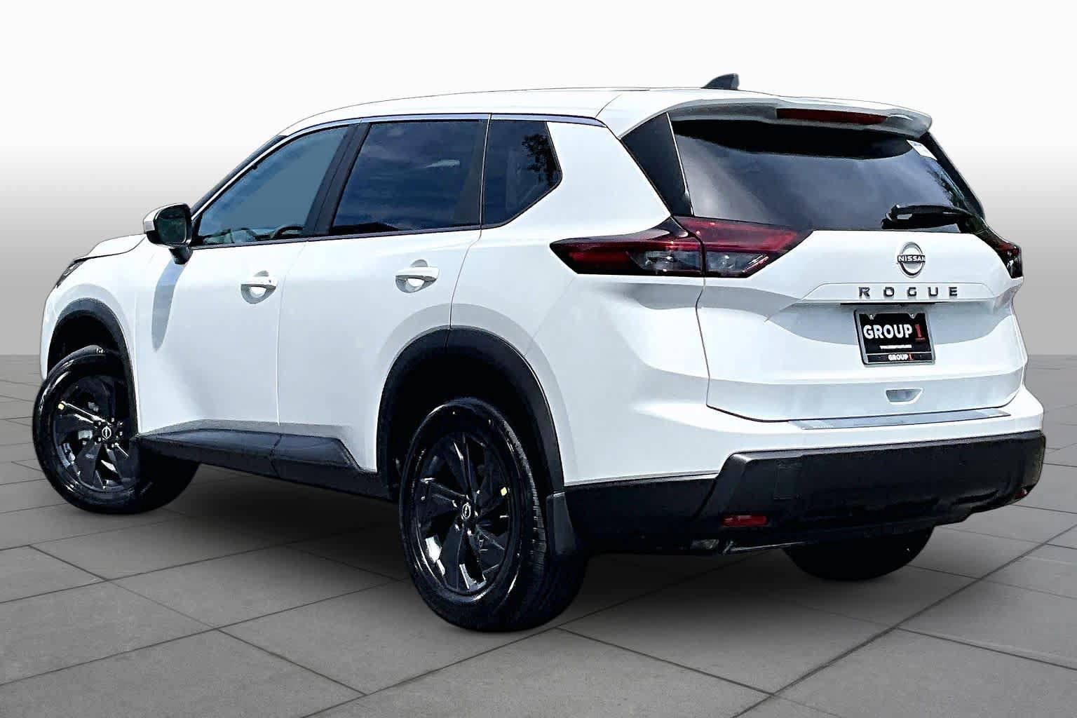 New 2026 Nissan Rogue SV FWD image 12