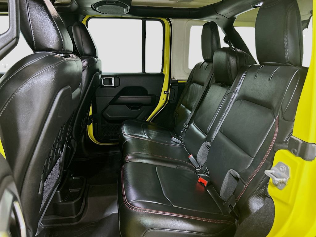 Used 2022 Jeep Wrangler Unlimited Rubicon w/ Cold Weather Group image 22