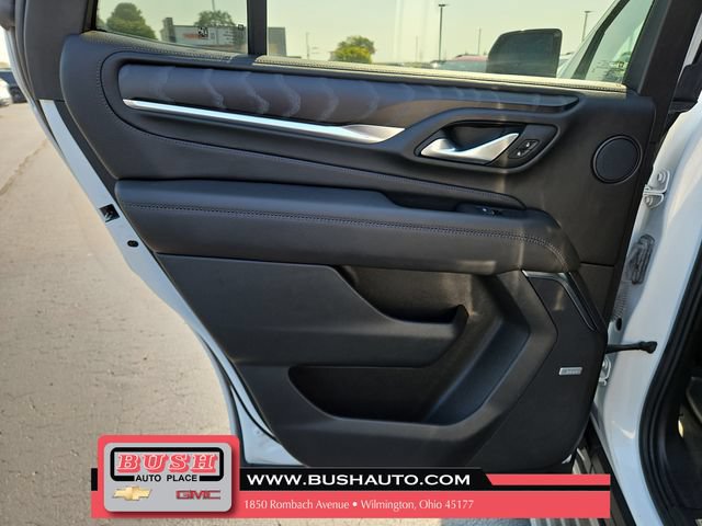 Used 2024 GMC Yukon Denali w/ Advanced Technology Package AWD/4WD image 17