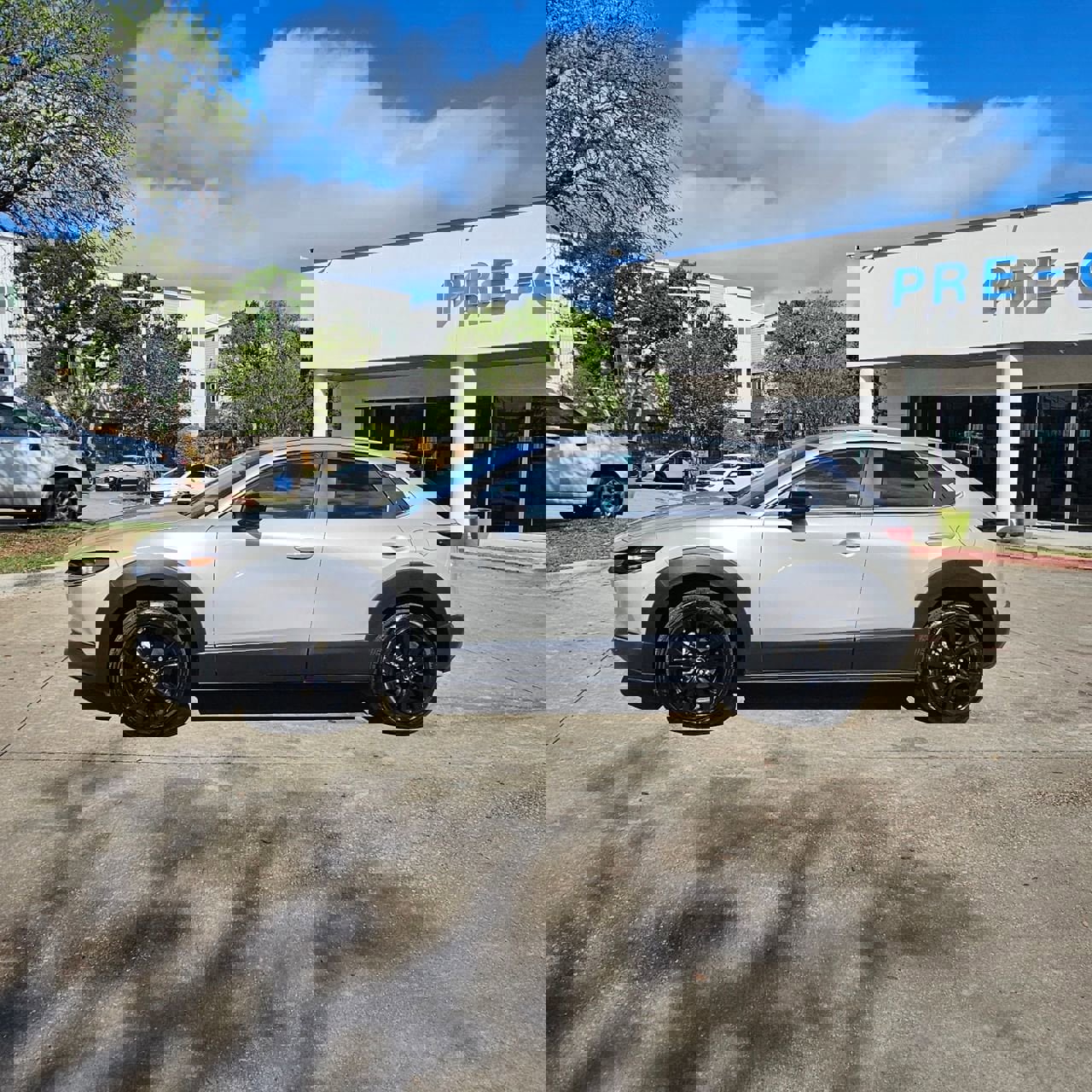 Used 2024 MAZDA CX-30 AWD 2.5 S w/ Select Sport Pkg image 3