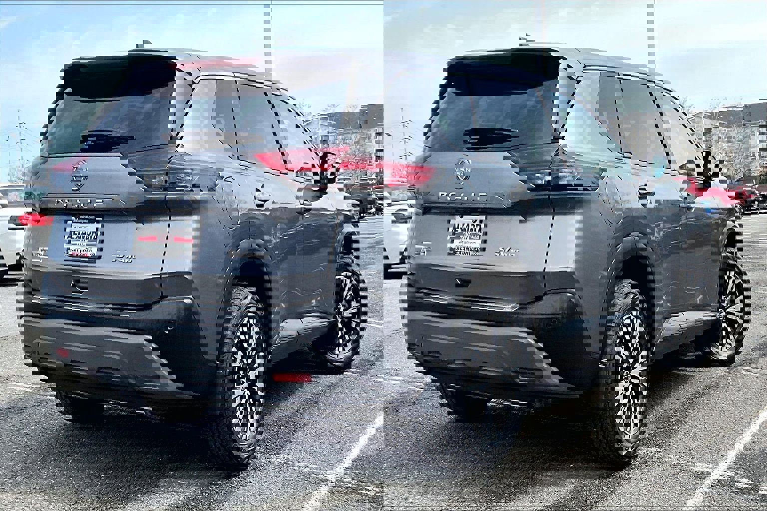 Used 2023 Nissan Rogue SV image 12