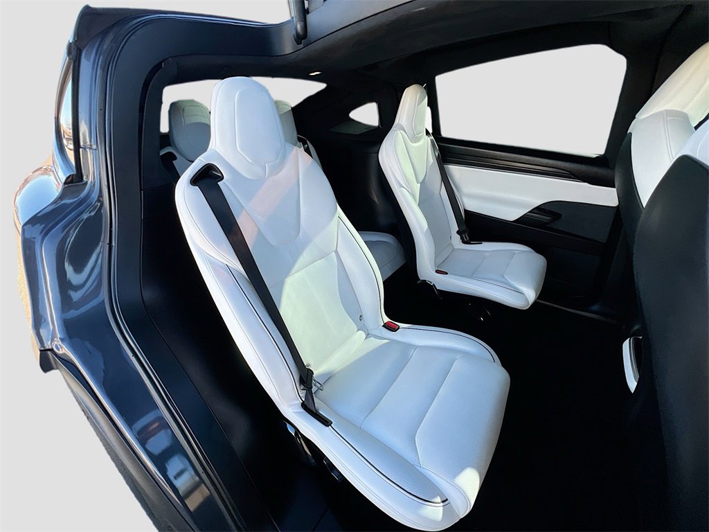 Used 2022 Tesla Model X Plaid image 28