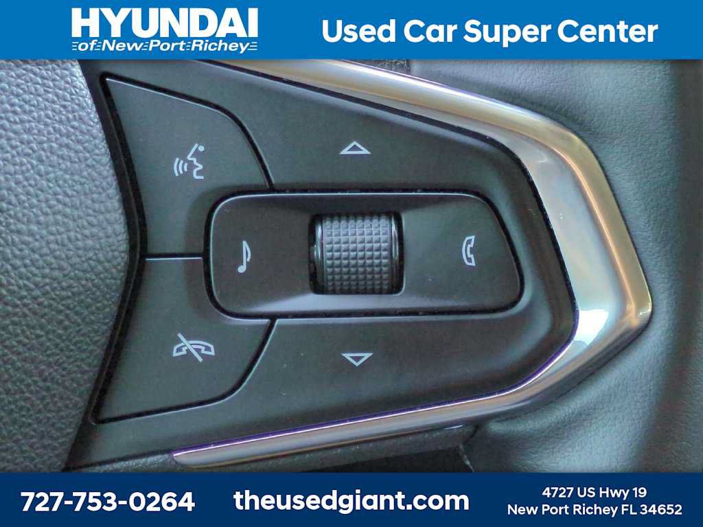 Used 2024 Chevrolet Trax LT w/ Driver Confidence Package FWD image 27