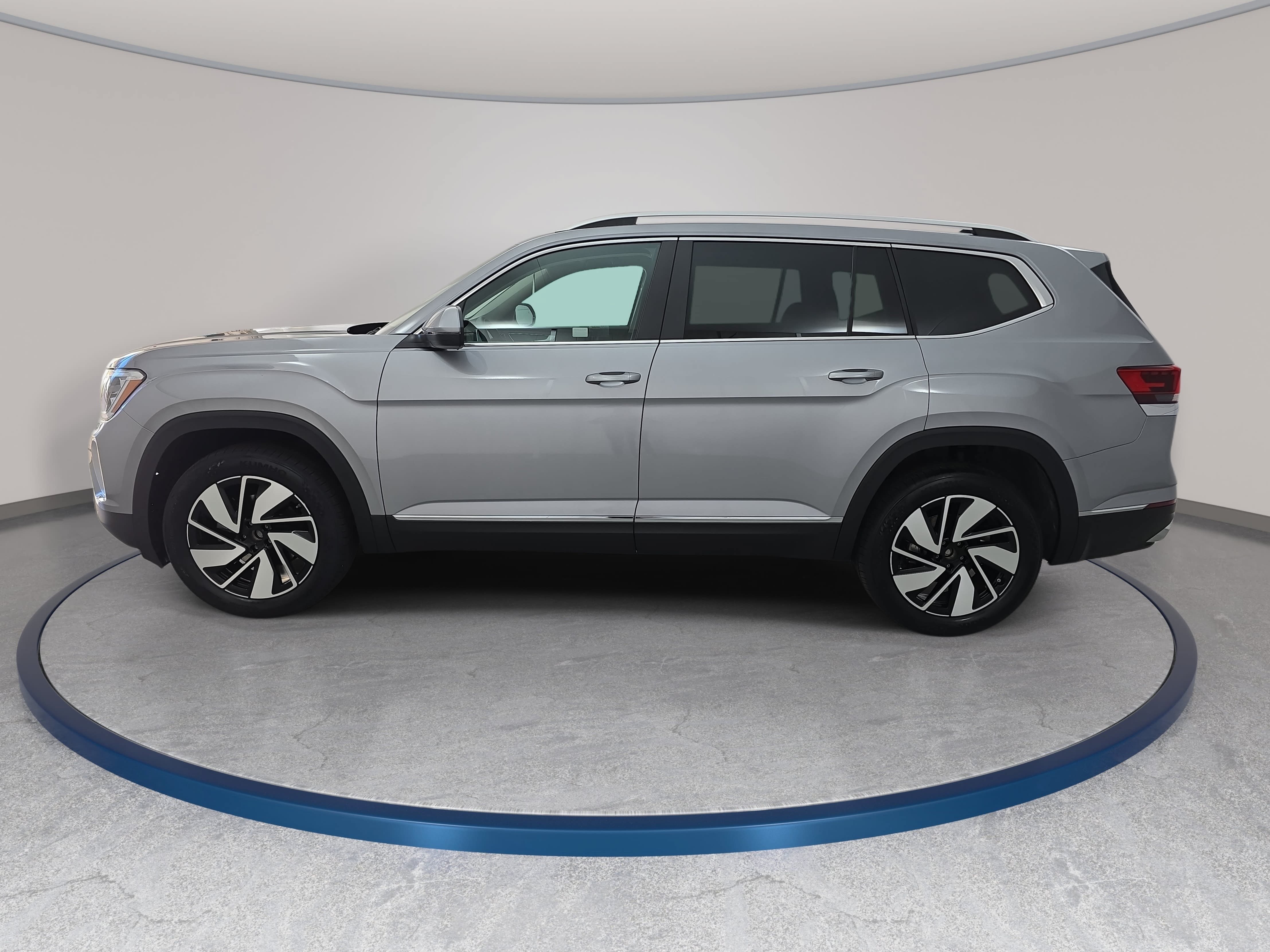 New 2026 Volkswagen Atlas SEL AWD/4WD image 8