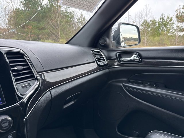 Used 2019 Jeep Grand Cherokee Overland image 25