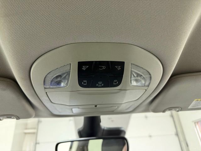 Used 2024 Chrysler Pacifica Touring-L image 22