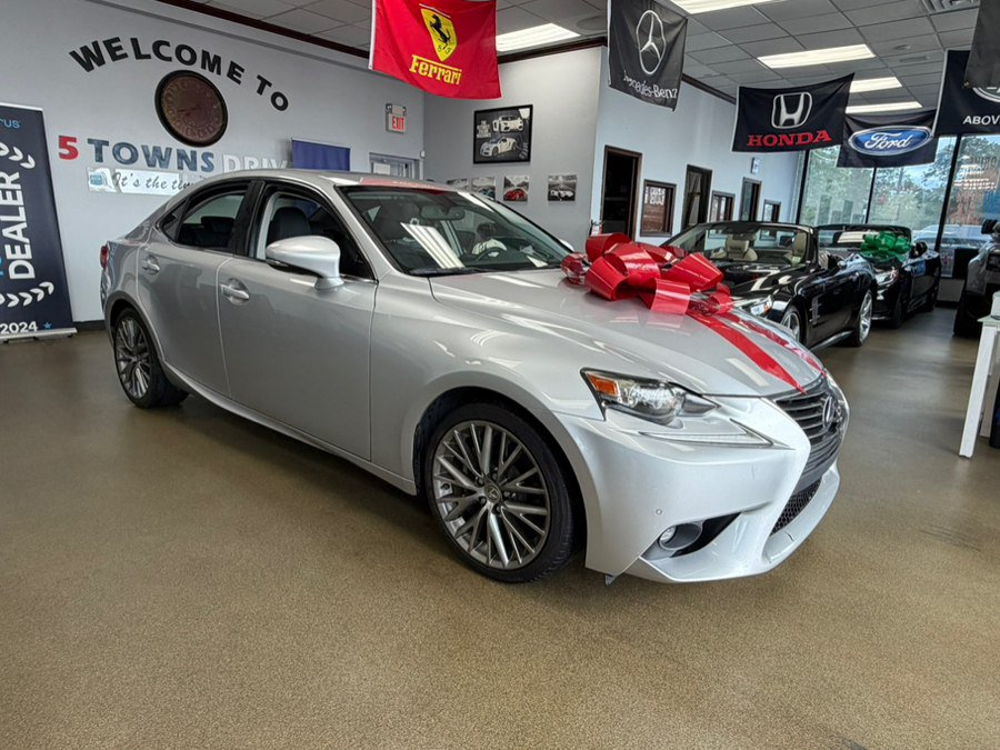 Used 2015 Lexus IS 250 w/ Premium Package RWD image 2