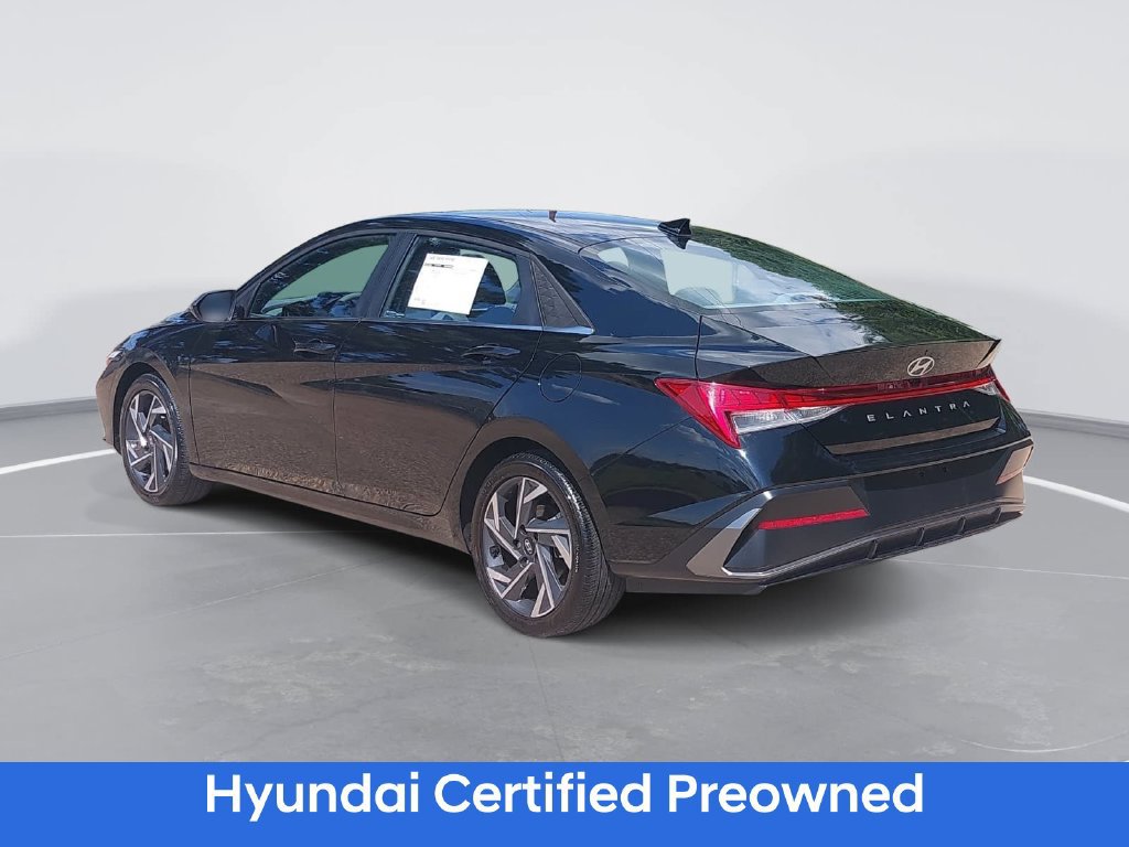 Certified 2024 Hyundai Elantra SEL w/ Convenience Package FWD image 7