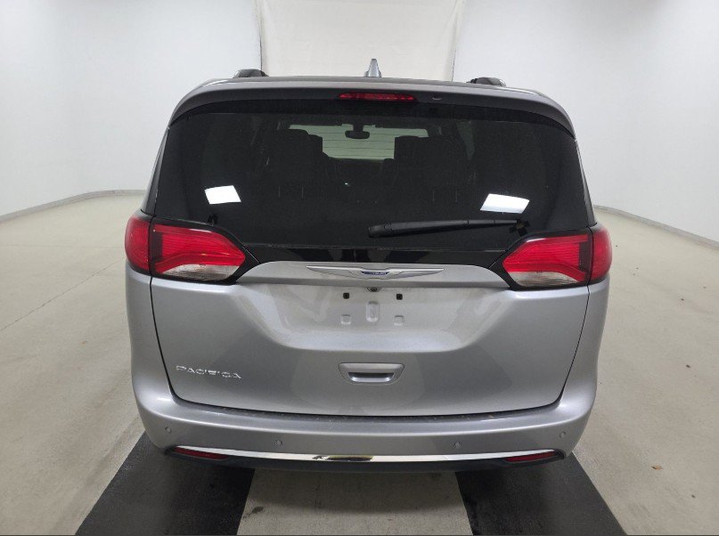 Certified 2020 Chrysler Pacifica Touring-L Plus FWD image 4
