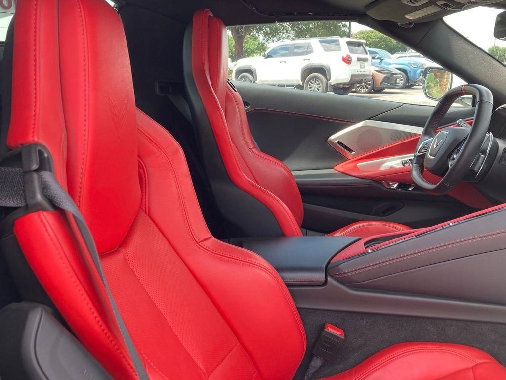 Used 2023 Chevrolet Corvette Stingray Preferred Conv w/ Z51 Performance Package RWD image 12