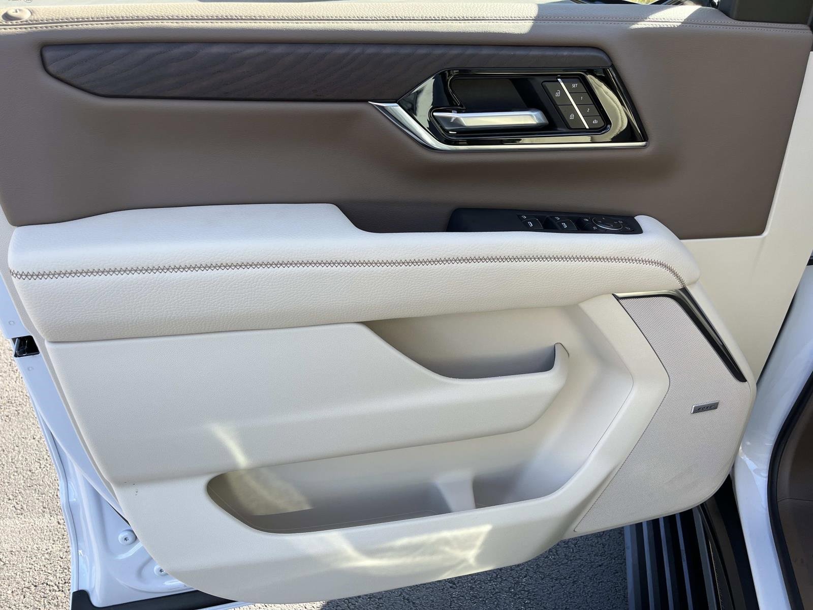 New 2026 GMC Yukon Denali w/ Denali Reserve Package image 22