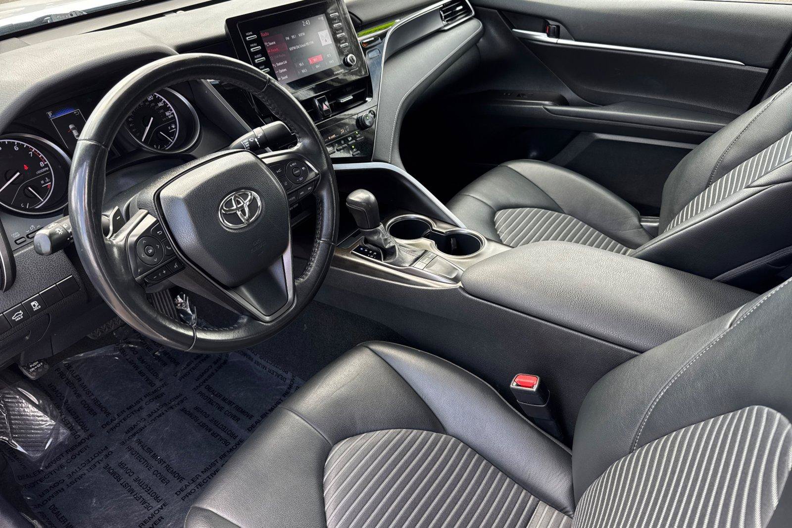 Used 2024 Toyota Camry SE w/ Convenience Package FWD image 2