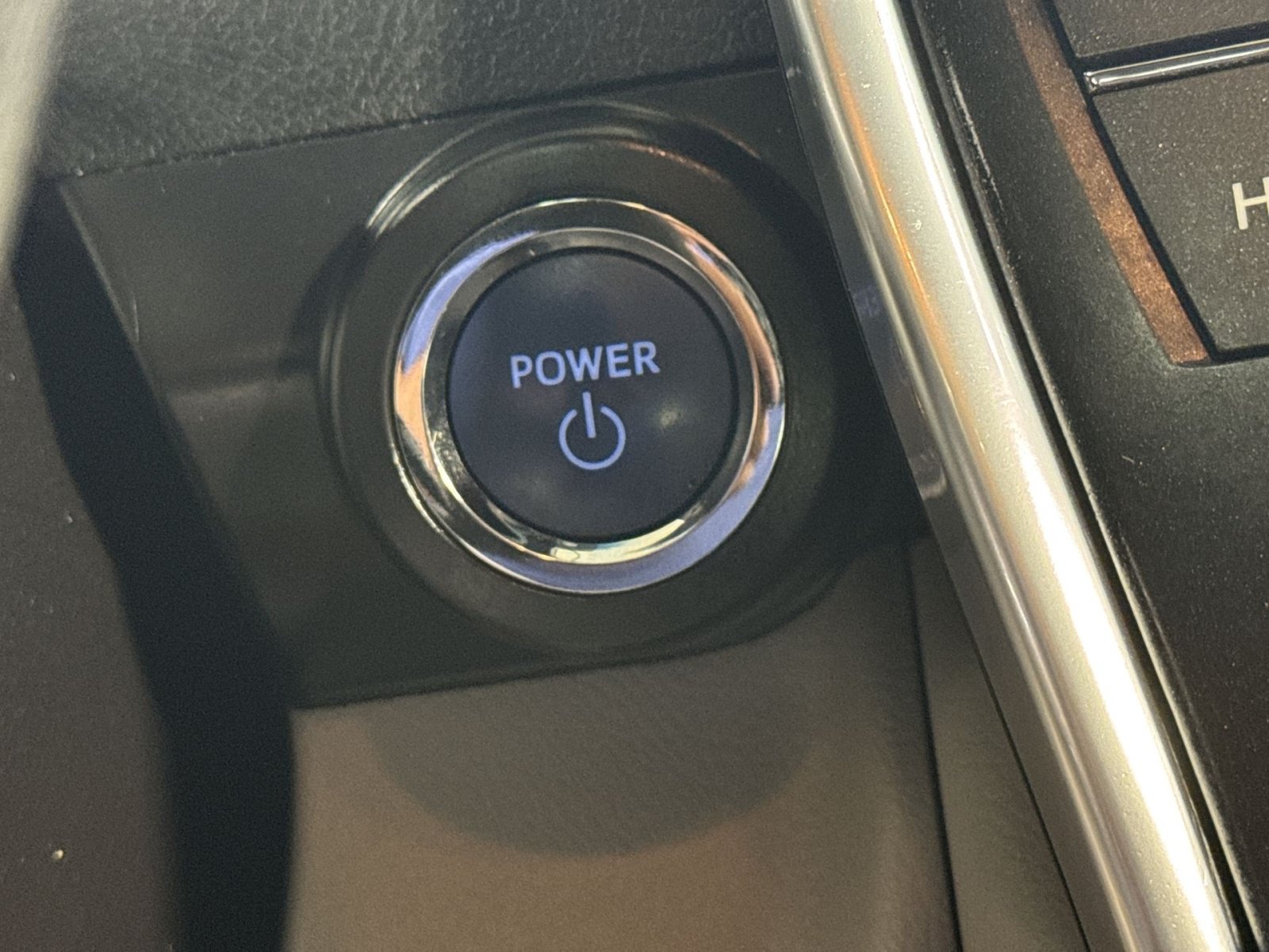 Used 2015 Toyota Camry XLE w/ Moonroof Package FWD image 42