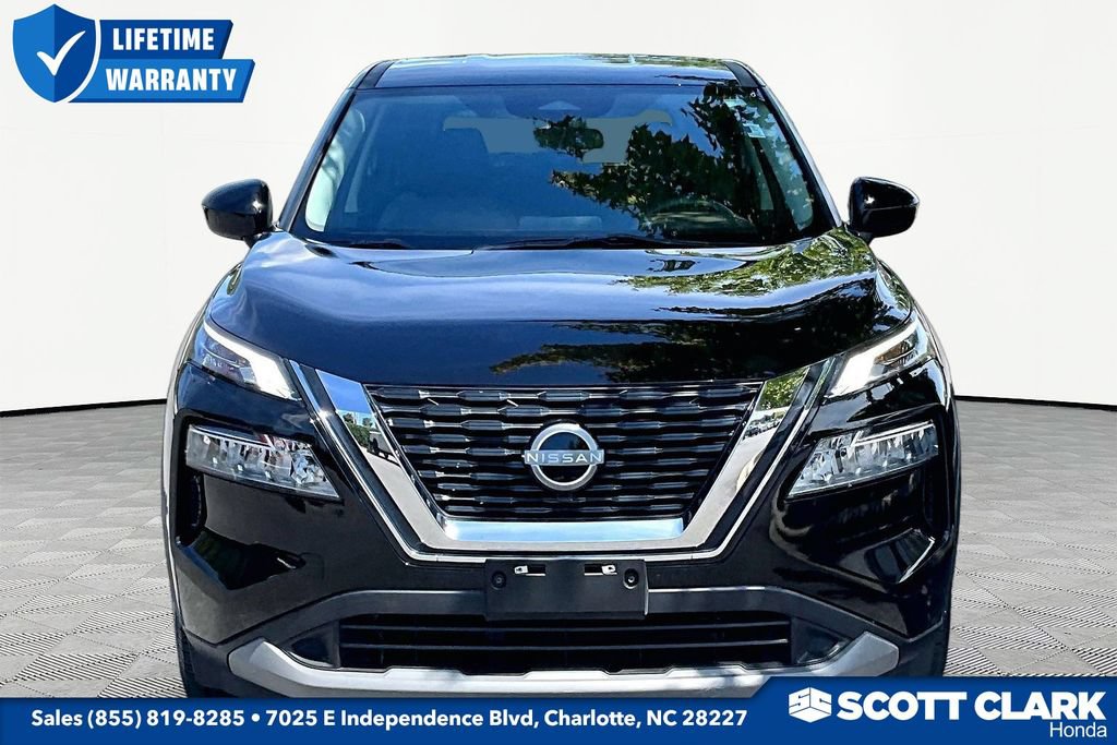 Used 2023 Nissan Rogue SV AWD/4WD image 2