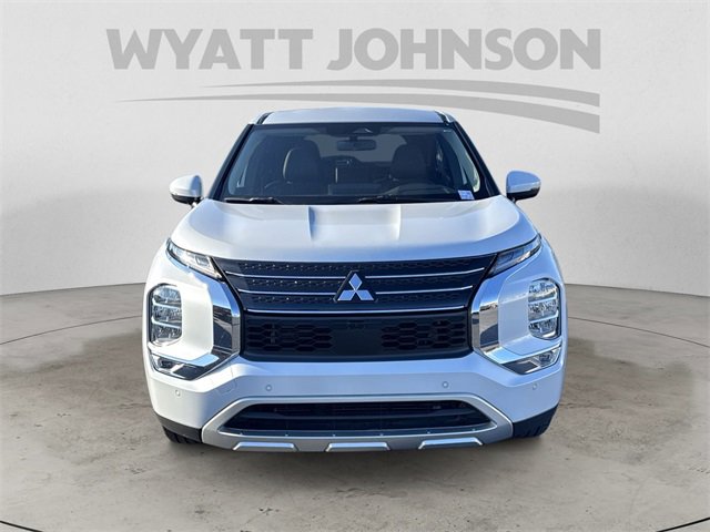 Used 2024 Mitsubishi Outlander SE image 8