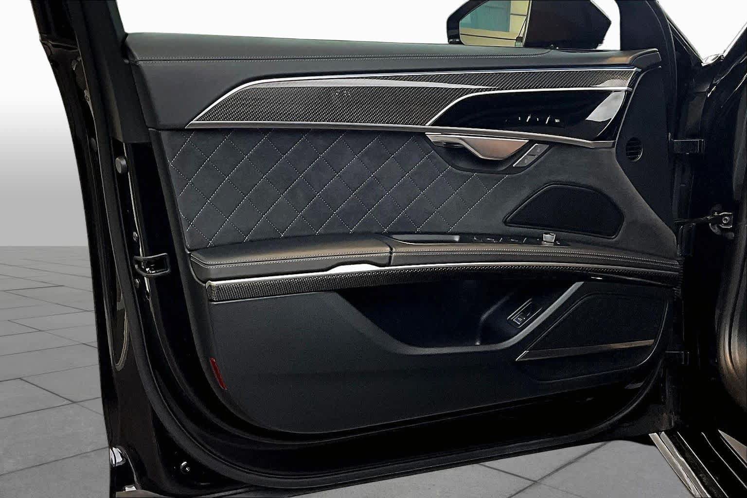 Certified 2025 Audi S8 AWD/4WD image 21