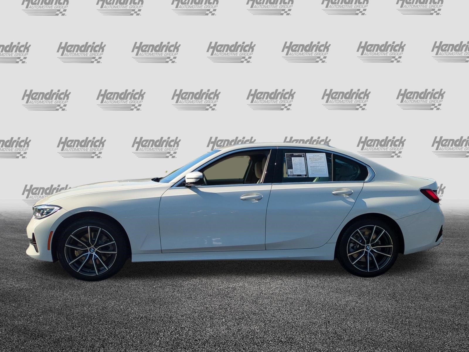 Certified 2022 BMW 330i xDrive Sedan w/ Premium Package 2 AWD/4WD image 7