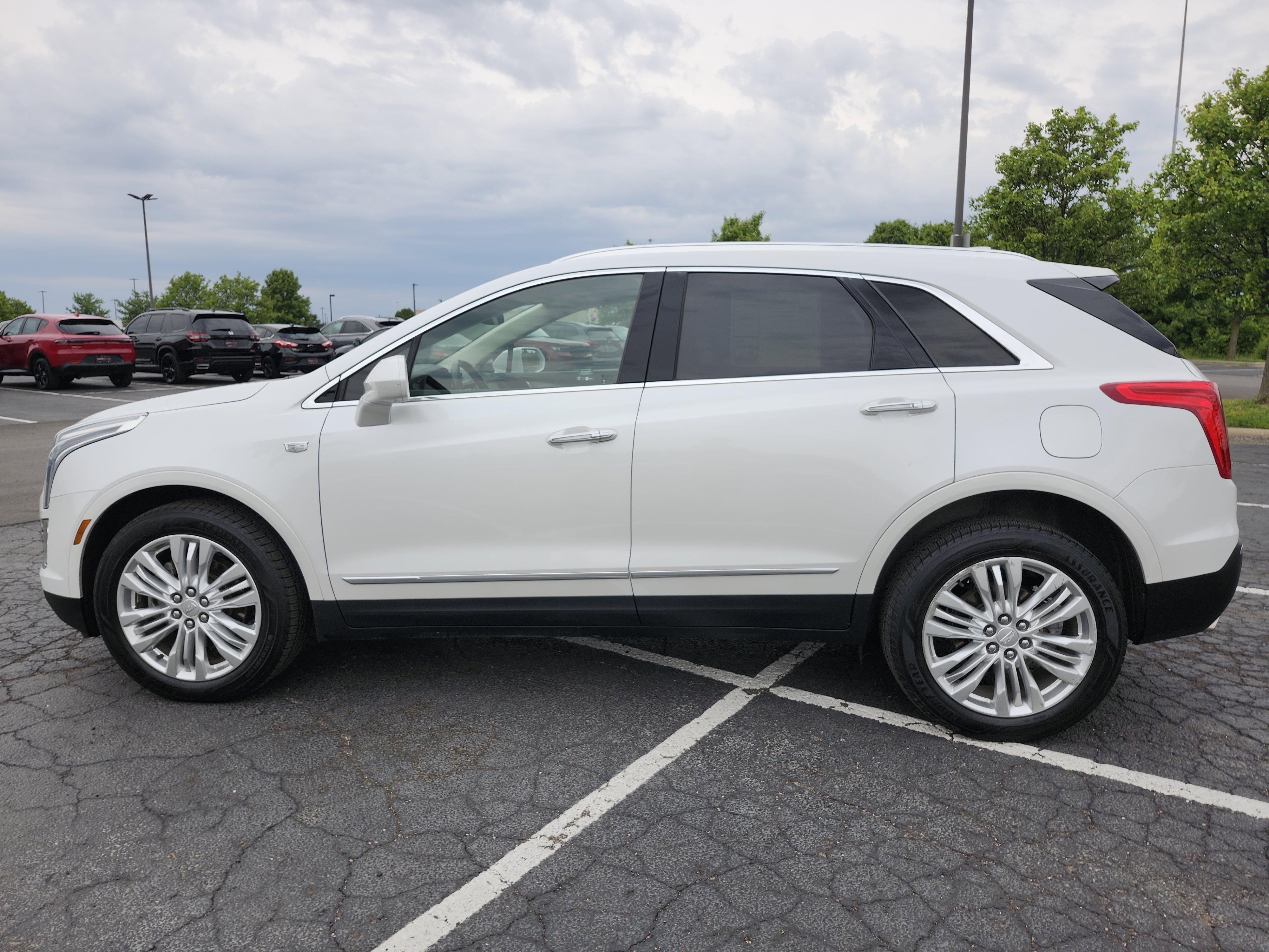 Used 2018 Cadillac XT5 Premium Luxury AWD/4WD image 16