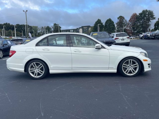 Used 2013 Mercedes-Benz C 300 4MATIC Sedan image 8