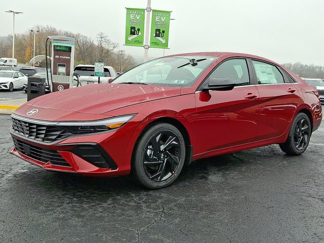 New 2026 Hyundai Elantra SEL Sport image 2