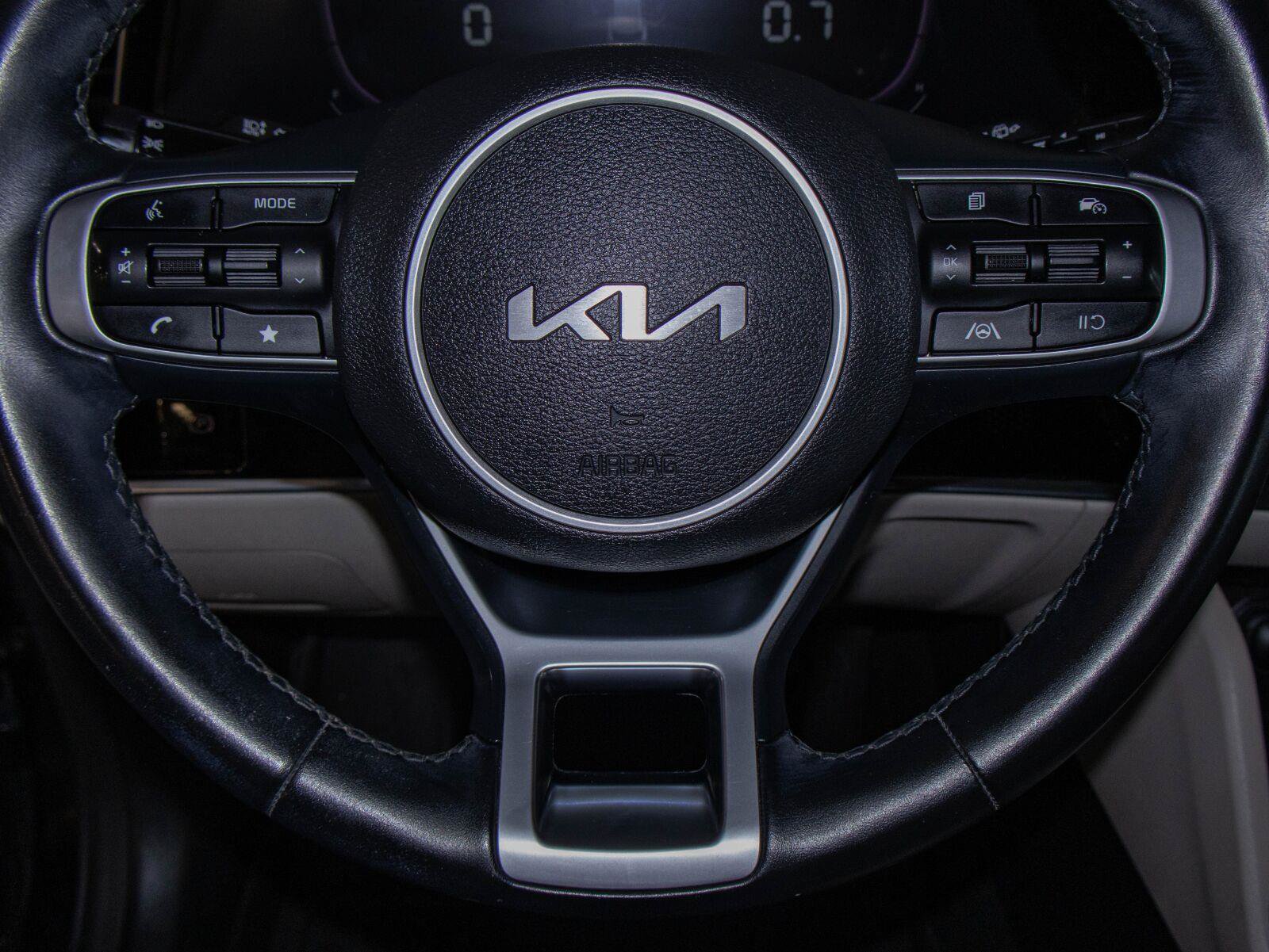 Used 2023 Kia Sportage EX FWD image 12