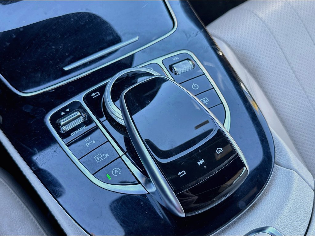 Used 2017 Mercedes-Benz E 300 4MATIC image 26