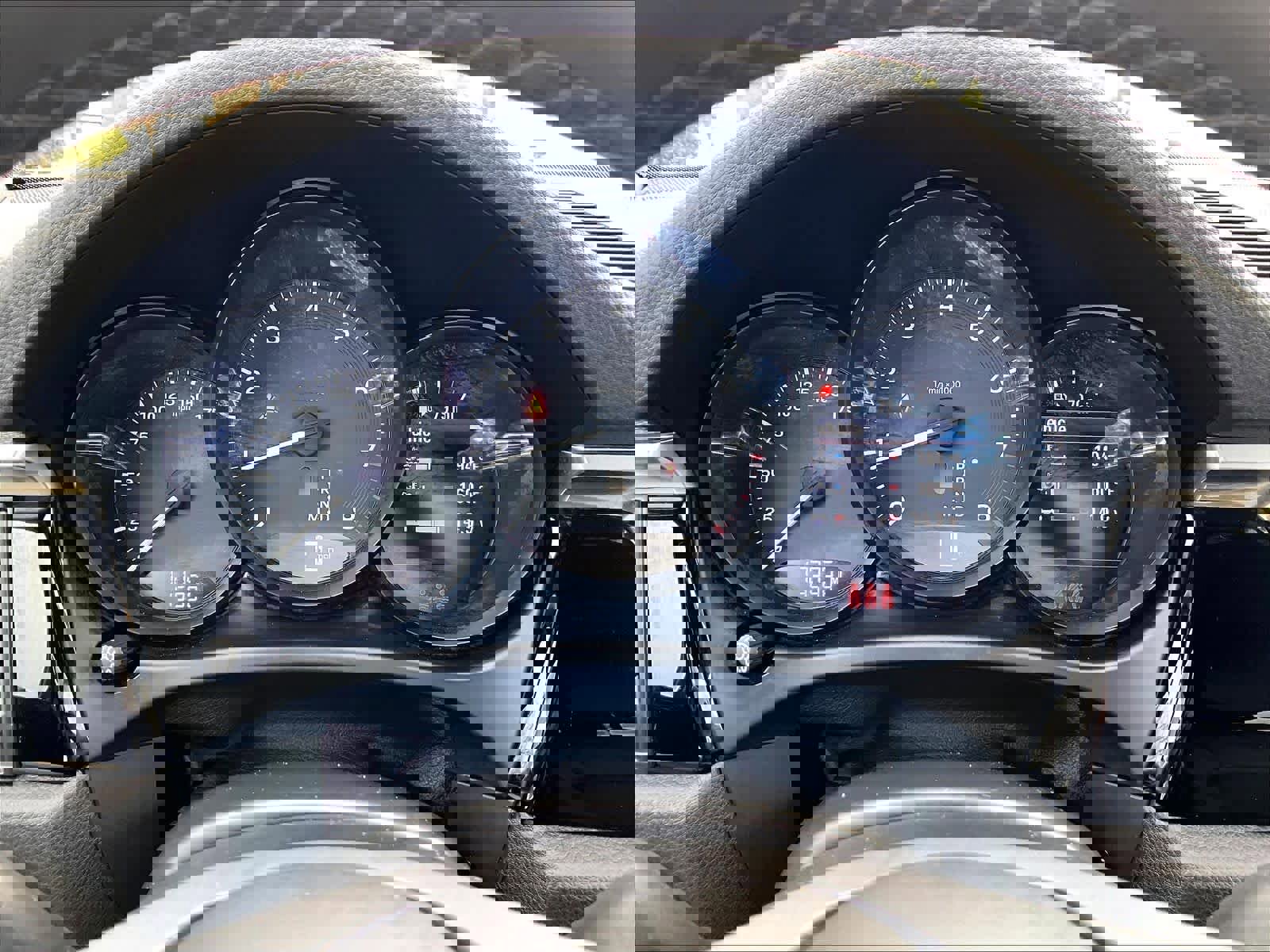 Used 2023 Porsche Macan Turbo image 29