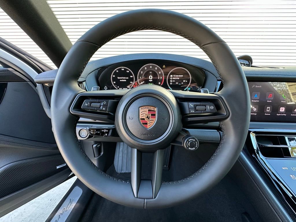 Used 2026 Porsche Panamera 4 image 15