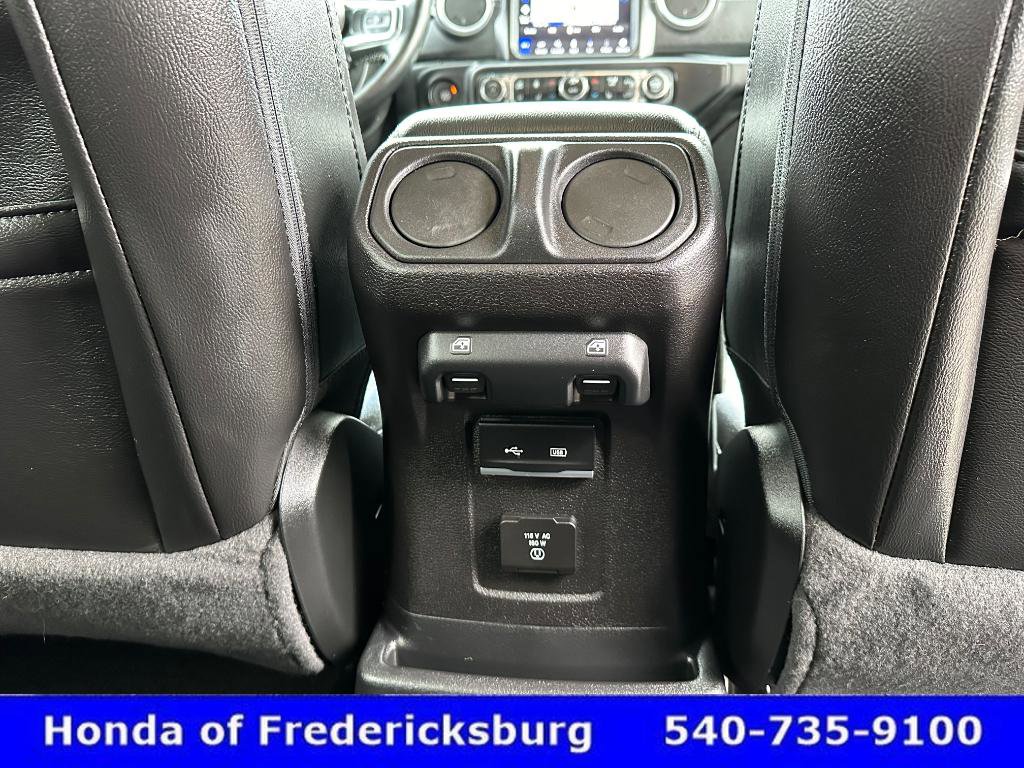 Used 2020 Jeep Wrangler Unlimited Sahara image 44