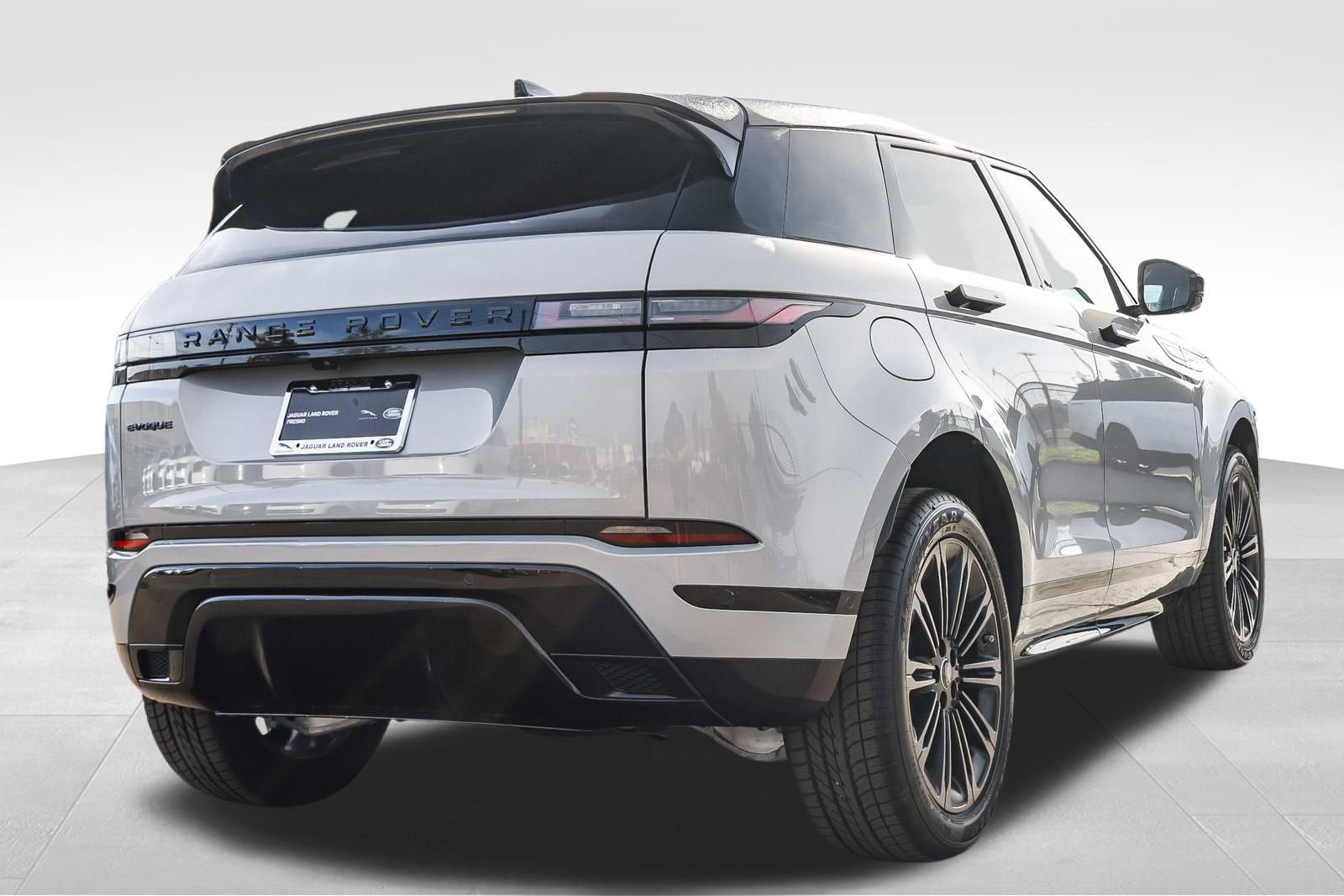 New 2026 Land Rover Range Rover Evoque Dynamic SE image 5