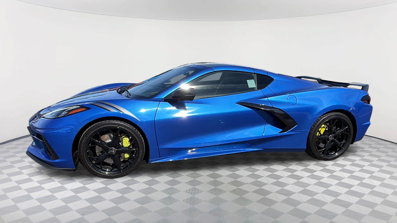 Used 2021 Chevrolet Corvette Stingray Premium Cpe w/ Z51 Performance Package RWD image 8