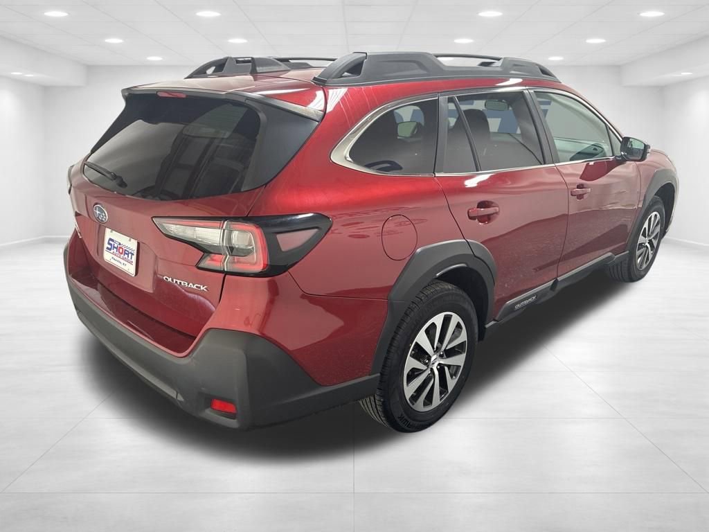 Used 2025 Subaru Outback Premium image 4