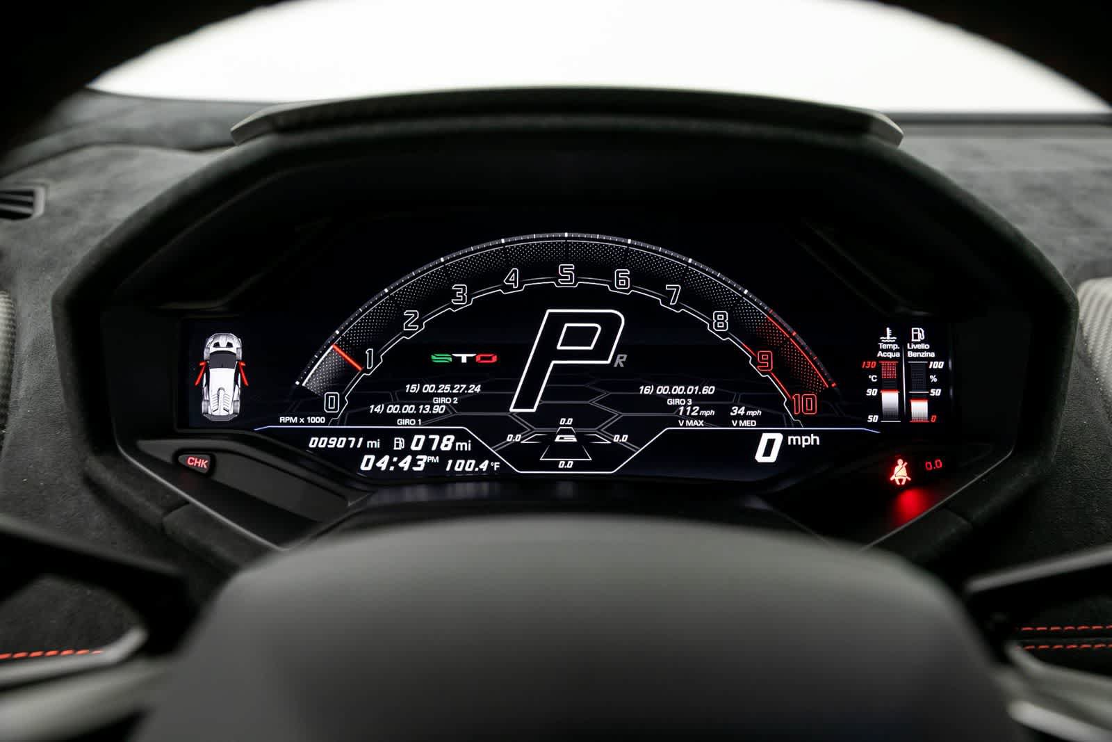 Used 2022 Lamborghini Huracan STO RWD image 15