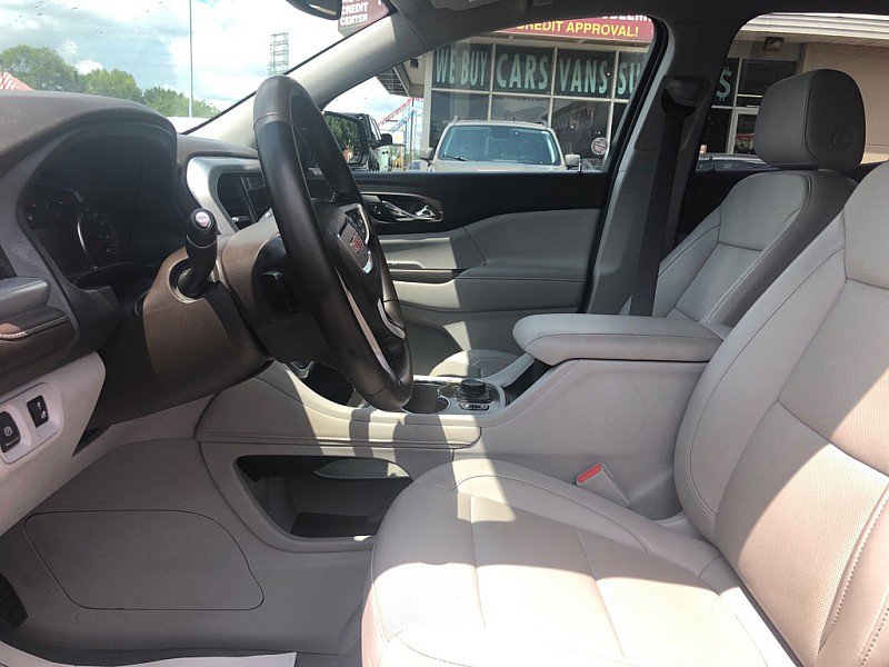 Used 2023 GMC Acadia SLT image 10