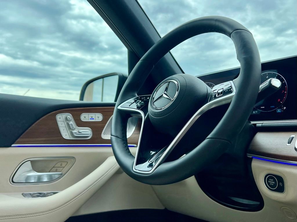 Certified 2025 Mercedes-Benz GLE 450 4MATIC image 16
