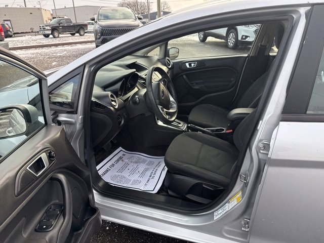 Used 2016 Ford Fiesta SE w/ Cold Weather Package image 10