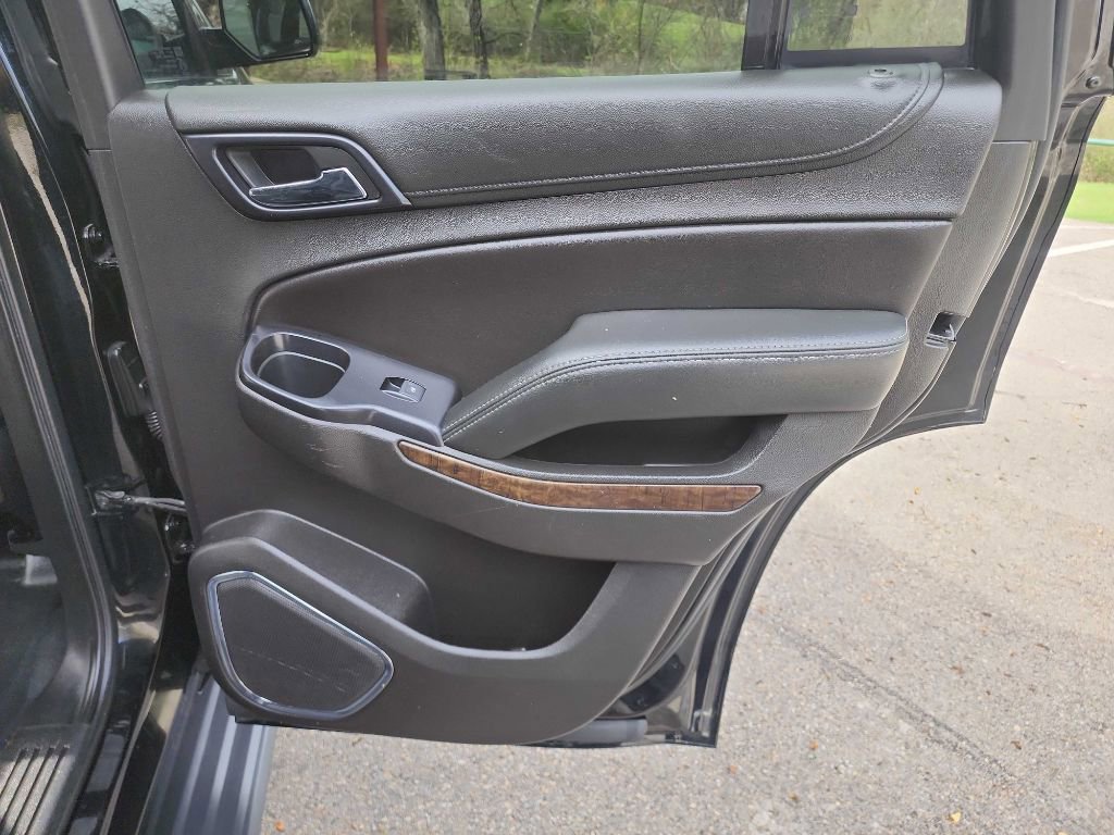 Used 2019 Chevrolet Tahoe 2WD w/ Remote Keyless Entry Package image 31